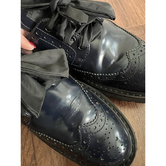 PRADA Women's Authentic Navy Patent Leather Baroque Platform Lace Shoes 37 US 7 - Picture 7 of 16